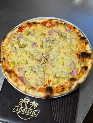 Pizza Hawaii + Coca Cola 0.33l