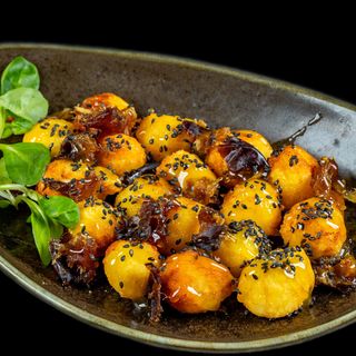 Сиренови пуканки с мед, черен сусам и фурми (200г)