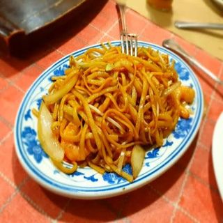 Tallarines Fritos Con Gambas