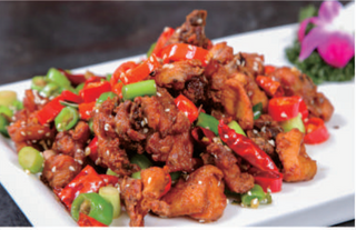 46 Pollo saltato piccante di Sichuan con arachidi