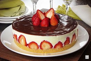 Torta Bombom de Morango