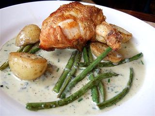 Suprême De Poulet Sauce Roquefort