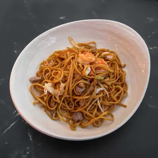 25. Tallarín Tres Delicias