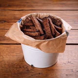 1 ვედრო ნივრიანი პური