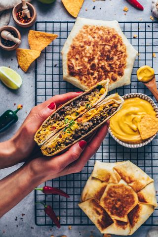 Combo 8 - Wrap Double Cheeseburger,  Coca Cola, + Pomfrit 150 g