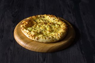 მეგრული ხაჭაპური 8 ნაჭრიანი