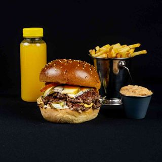 Combo Smashed BlueCheese Burger