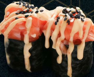 151 Gunkan spicy sake