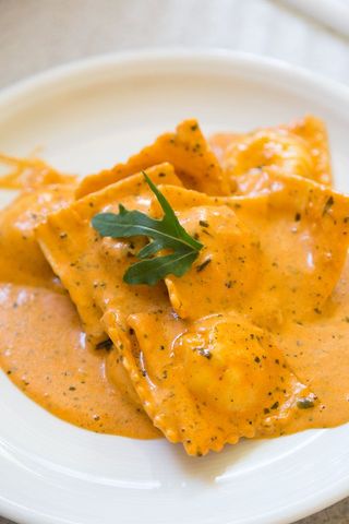 Ravioli al Salmone e gamberi