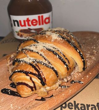 Croissant sa Nutellom 180 g
