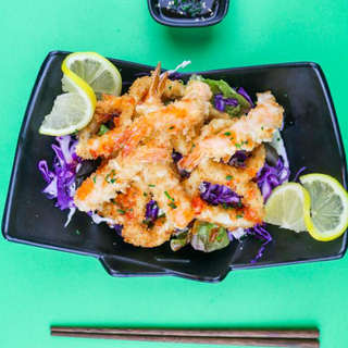   FRITURE CREVETTE CALAMAR AIGRE DOUX 