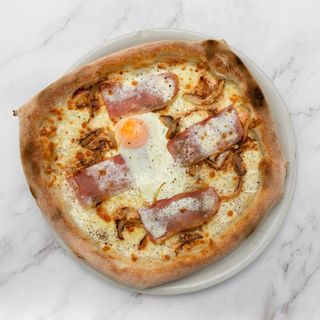 Pizza Carbonara (30 Cm.)