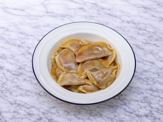 Вареники з вишнею (250g)