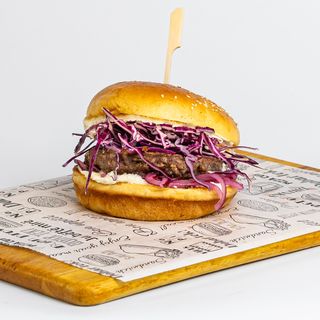 Balkan burger