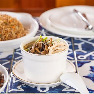 A2 ქათმის წვნიანი სოკოთი