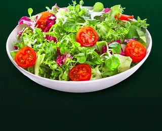 Ensalada Con Proteína A Elegir