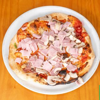 Pizza Prosciutto E Funghi