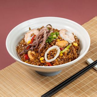 ბრინჯი ზღვის პროდუქტებით