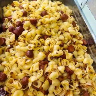 Caracolitas con chorizo y salsichas