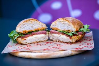 Ciauscolo, pecorino, pomodori secchi