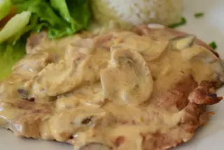 1/2 Dose Lombinhos Porco com Cogumelos