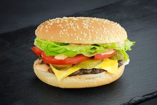 Роял Бургер (2 котлети) (330г)