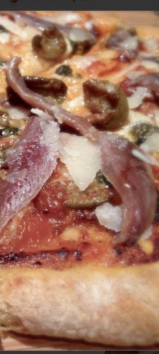 Pizza Napolitana (L)