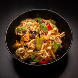 Udon Salteado Vegetariano