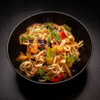 Udon Salteado Vegetariano
