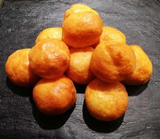 Snacks De Yuca Con Queso Parmesano (4 Unidades, 100G)