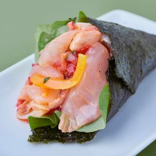 Temaki robalo ceviche