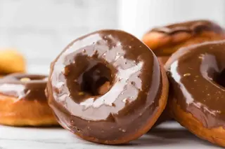 Chocolate Dougnuts; 4pcs