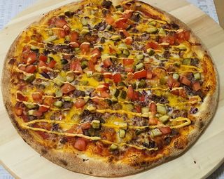 Блек Ангъс бургер пица (30см)