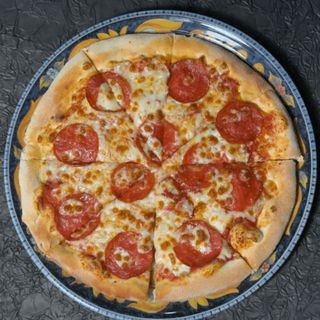Pizza Salami - mała 26 cm