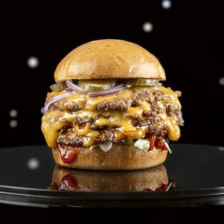 Classic Smash Quad burger