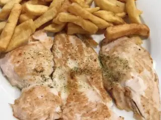 Pechuga De Pollo De Corral  Y Salsa De Champiñones