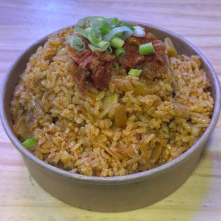 Arroz coreano con kimchi 