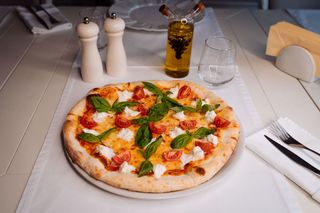 Bufala şi roşii cherry