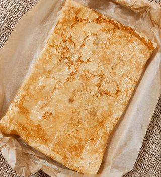 Млинець з вершкоим маслом (100г)