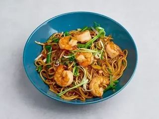 Makaron Pszenny w Stylu Nepalskim z Krewetkami