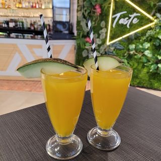 Bocadillo De Salmón