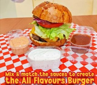 All Flavours Burger (+cartofi+3 sosuri)