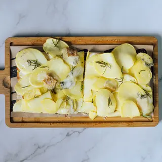 Pizza Patate e Gorgonzola (1 persoana)