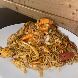 Tallarines con marisco