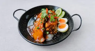 Khao Moo Dạng️