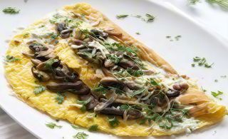 Omelette Au Fromage Et Champignons