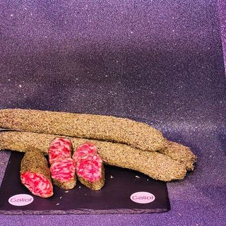 Fuet Con Recubrimiento De Cebollino Pieza Peso Aprox. 200 Gr.