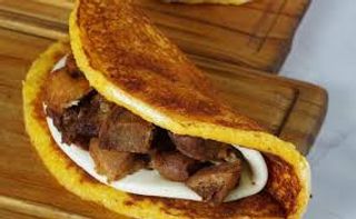 Cachapa y cochino frito (ud.)