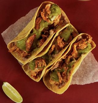 Tacos de pollo (3und)