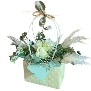 Aranžman u ukrasnoj tašnici